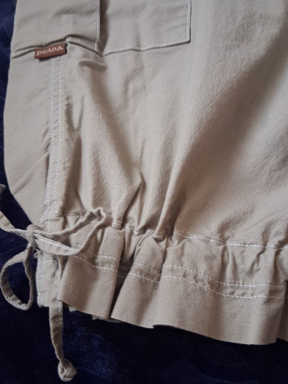 PrAna Cargo Capris L khaki twill Never Worn - Picture 5 of 9